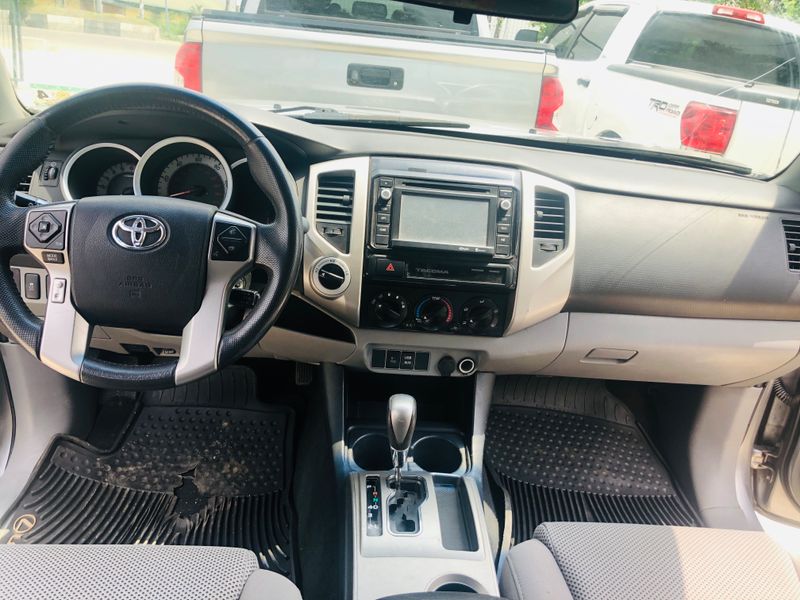 Thumbnail 6 of 2016 Toyota Tacoma